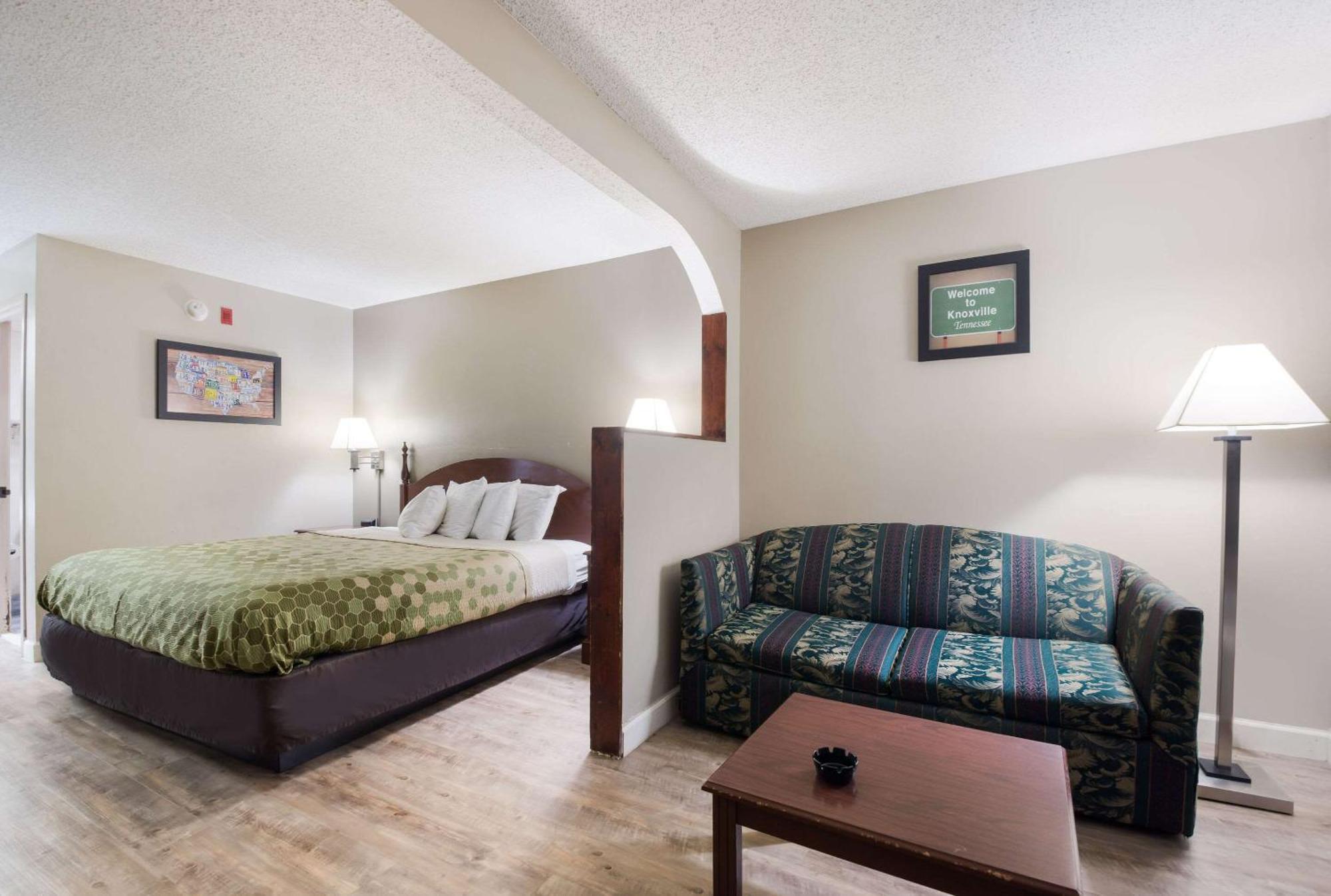 Econo Lodge Inn & Suites East Knoxville Buitenkant foto