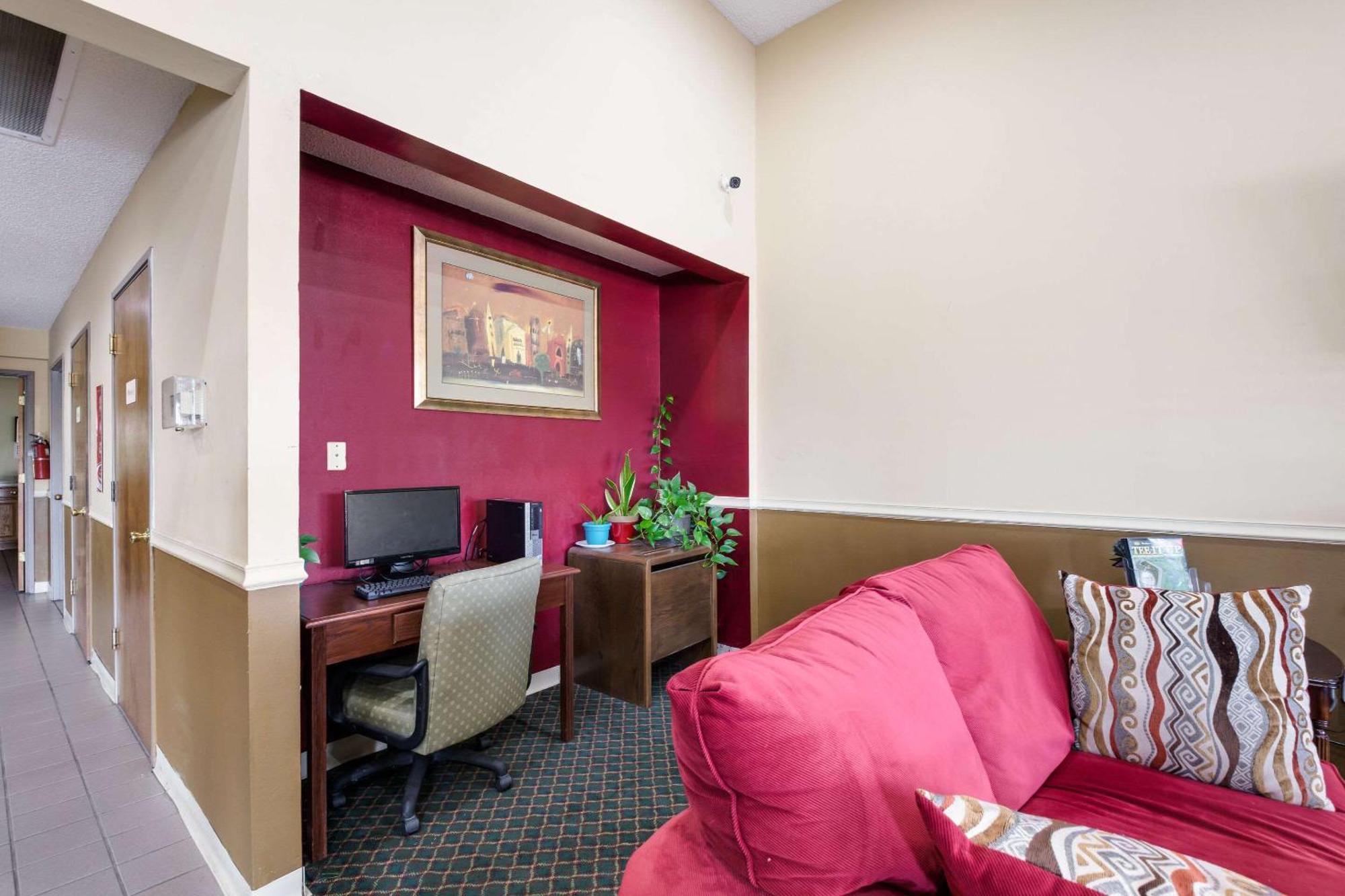 Econo Lodge Inn & Suites East Knoxville Buitenkant foto