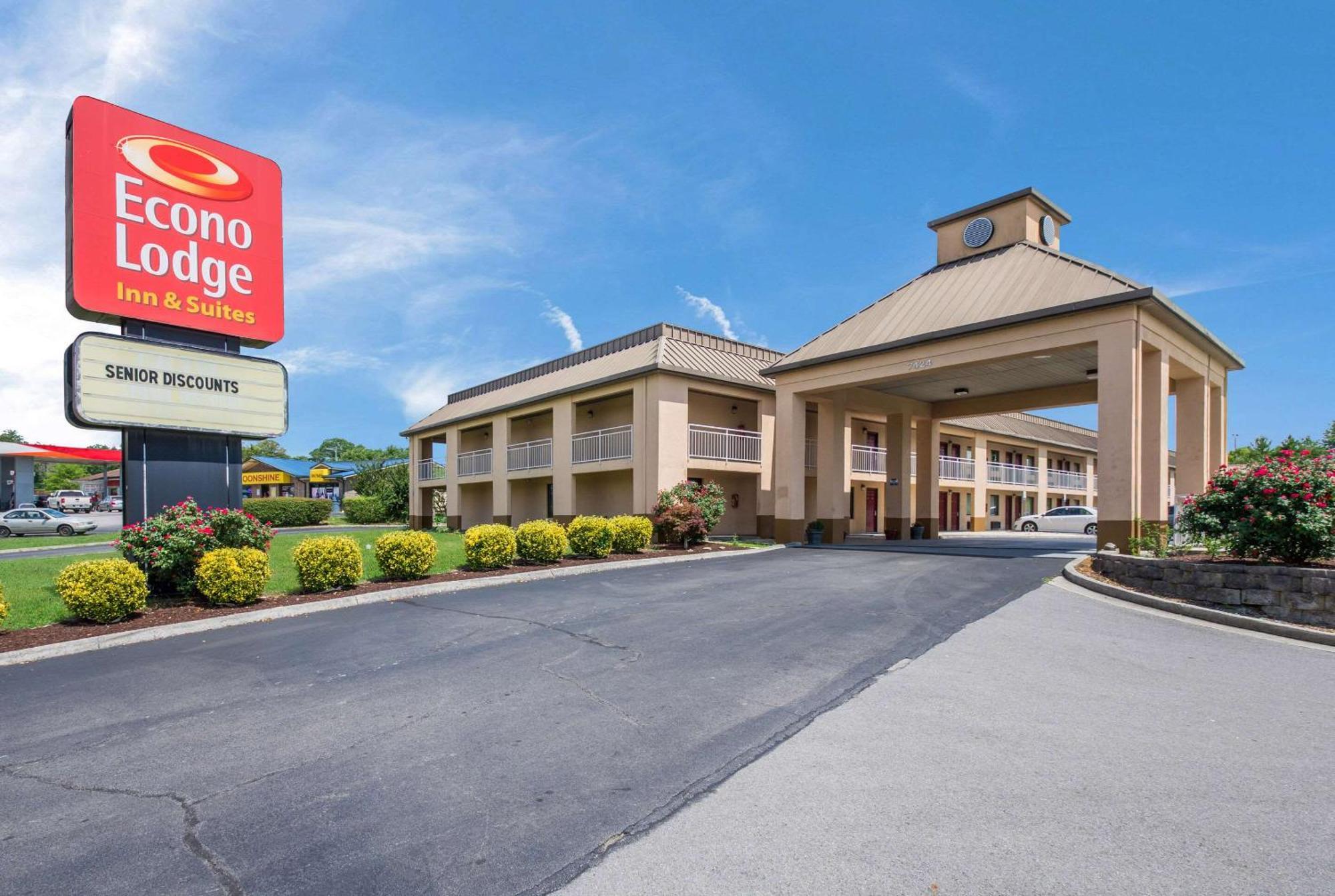 Econo Lodge Inn & Suites East Knoxville Buitenkant foto