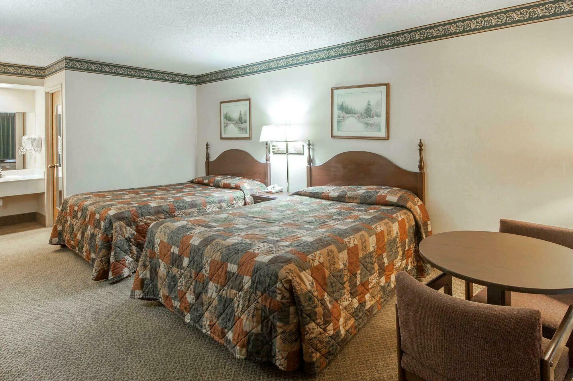 Econo Lodge Inn & Suites East Knoxville Buitenkant foto