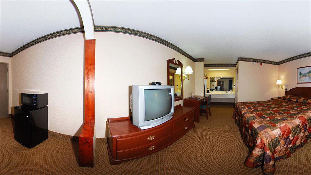 Econo Lodge Inn & Suites East Knoxville Buitenkant foto